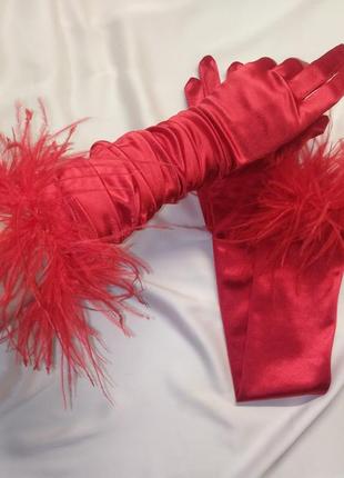Червоні атласні трикотажні рукавички з пір'ям4 фото