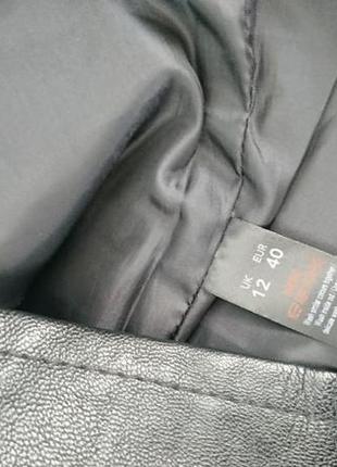 Стильная мини юбка из экокожи, украшена стразами, бренд george6 фото