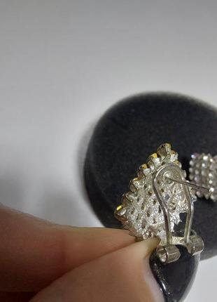 Яскраві сережки 2