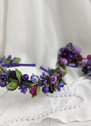 Обруч ободок с фиолетрвимы и сиреневыми цветочками3 фото