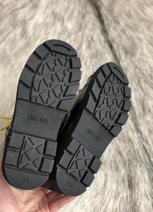 Стильні лакові черевики zara, чорного кольору3 фото