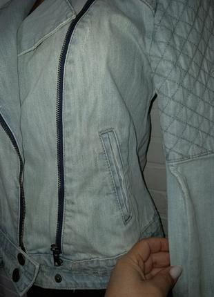 Женская стильная джинсовая куртка курточка джинсовка косуха5 фото