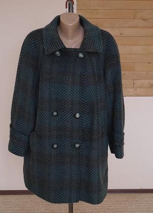 Пальто-полупальто 44 евро размер нат.шерсть ламы