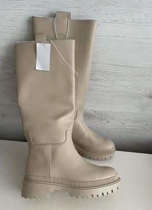Новые актуальные деми сапоги трубы от h&m
