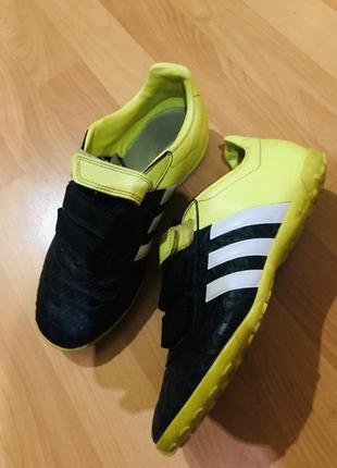 Кроссовки adidas
