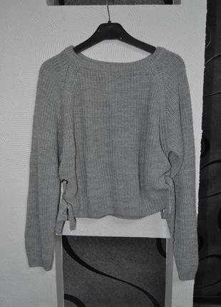 Укопоченый свитер на завязках2 фото