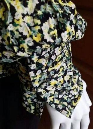 Приказная блузка в цветочный принт с объемными рукавами6 фото