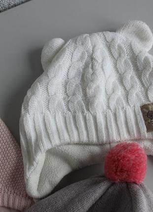 Шапочки на зав'язках