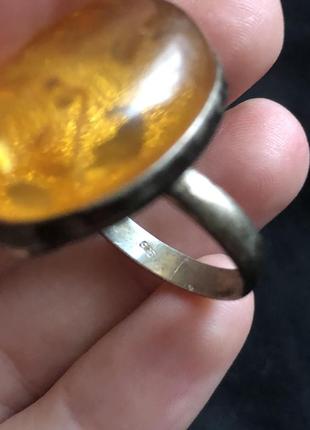 Винтажная серебряная кольца с янтарем6 фото