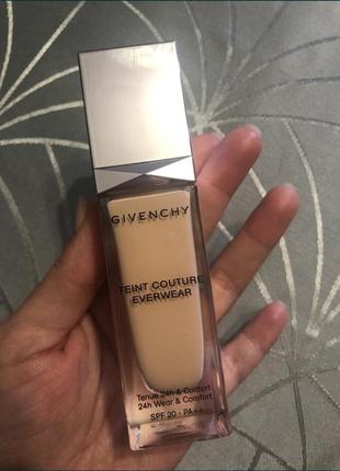 Тональный крем givenchy