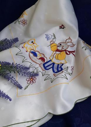 Скатерть 🌾🐇🐣 пасхальная наперон пасха атласная с вышивкой зайчик цыпленок праздничная салфетка скатерка винтаж8 фото