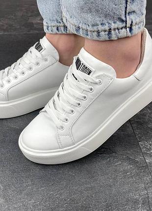 Женские кожаные кеды