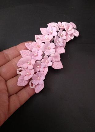 Свадебная веточка с розовыми цветами из полимерной глины для невесты2 фото