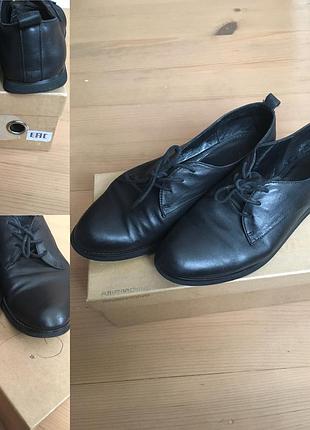 Шкіряні туфельки 36-36,5 розміру anemone