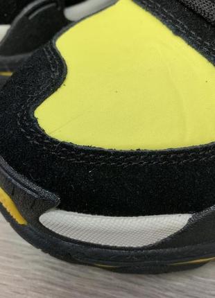 Кросівки balenciaga triple s 2.0 black yellow8 фото