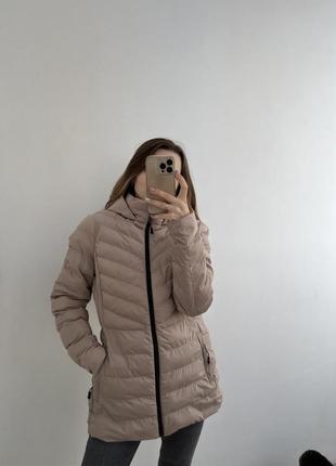 Класний теплий пуховик