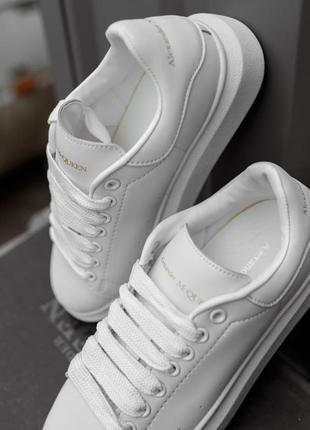 Шкіряні, білі кросівки кеди alexander mcqueen