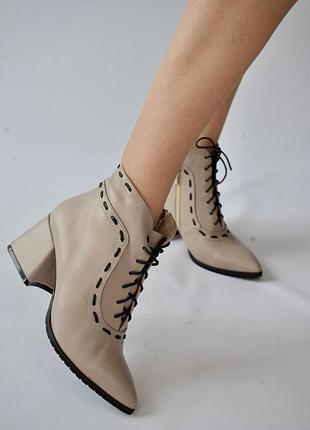 Эксклюзивные ботильоны из натуральной итальянской кожи и замша женские на каблуке нарядные