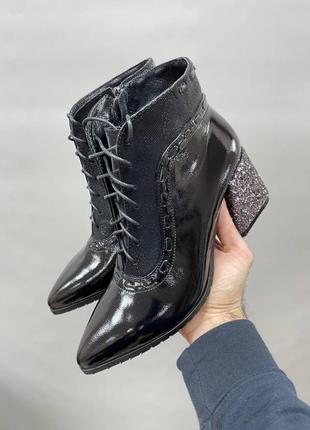 Эксклюзивные ботильоны из натуральной итальянской кожи и замша женские на каблуке нарядные