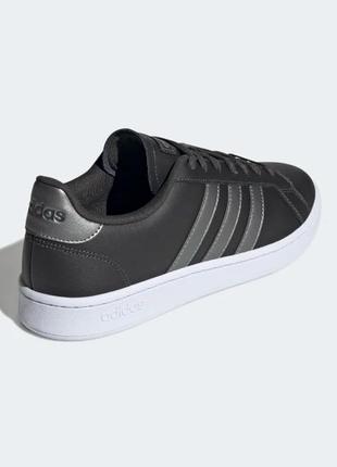 Кроссовки adidas3 фото