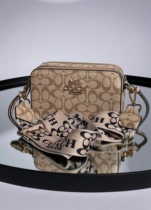 Женская стильная бежевая сумка тренд сезона coach3 фото