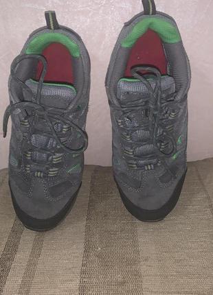 Тренинговые кроссовки для мальчика 36-37размер karrimor2 фото