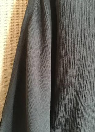 Удлиненная базовая блузка рубашка серого цвета6 фото