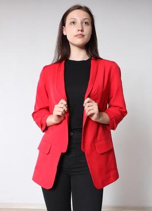 Красивый пиджак в красном цвете3 фото