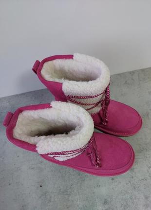 Отличные тепленькие ботиночки kolaburra by ugg для настоящей принцессы. оригинал из сша3 фото