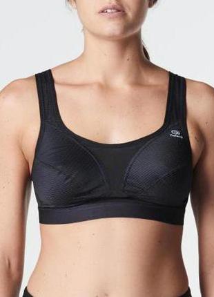 Классный брендовый  спортивный бюстгальтер топ kalenji