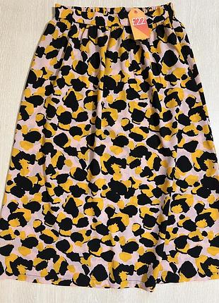 Очень красивая и стильная брендовая юбка.