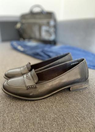 Черные туфли низкий каблук кожаные 372 фото