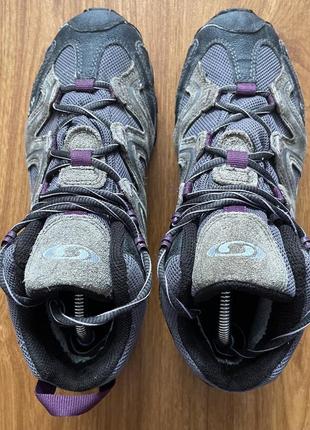Женские туристические трекинговые ботинки salomon vega mid gtx