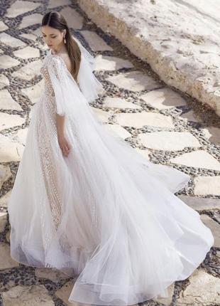 Весільна сукня