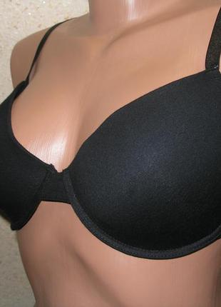 Гарний бюстгальтер чашка uk38c eur85c