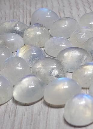 Лунный камень , адуляр 11 x 9 mm