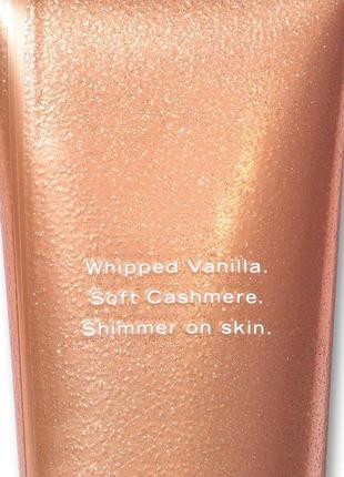 Лосьон для тела с эффектом мерцания victoria's secret bare vanilla shimmer lotion2 фото