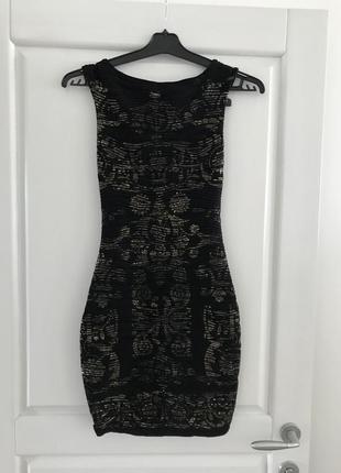 Сукня по фігурі з золотом