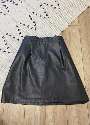 Кожаная юбка мини на подкладке черная качественная размер 12