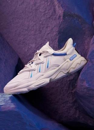 Кроссовки adidas ozweego