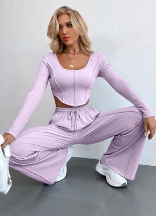 Костюм: 🤩

модель: 154
розмір: 42-44, 46-48
колір: чорний, бежевий, малина, блакитний, фіолетовий
тканина: рубчик туреччина