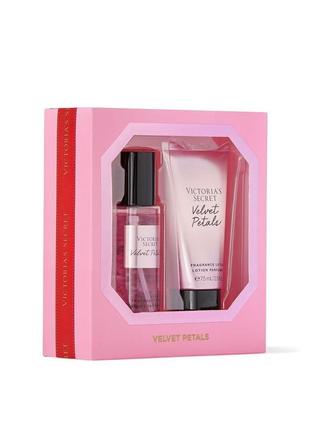 Набір косметики victoria's secret velvet petals