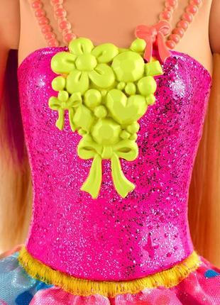 Лялька barbie принцеса з дрімтопії з малиновим волоссям і фіолетовим пасмом, іграшка барбі dreamtopia gjk134 фото