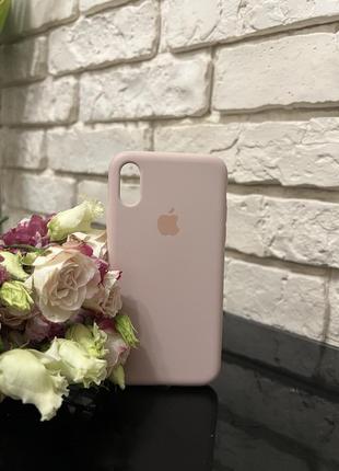 Чехол в идеальном состоянии 😇 в эксплуатации был несколько раз .