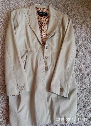 Стильное женственное бежевое пальто denny rosе