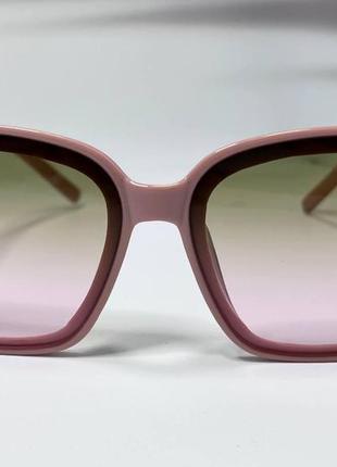 Очки солнцезащитные женские с яркими линзами в розовой пластиковой легкой оправе3 фото