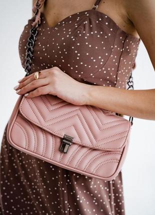 Розовый клатч стеганый клатч на цепочке розовая сумка на цепочке кроссбоде через плечо1 фото