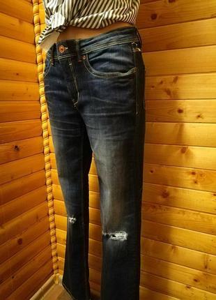 Модные джинсы с рваной отделкой на коленях универсального голландского бренда c&amp;a2 фото