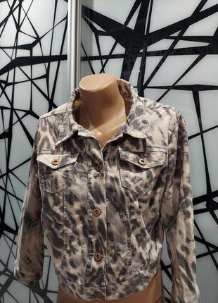 Укороченная джинсовая куртка, жакет seven sisters пепельный леопард xl