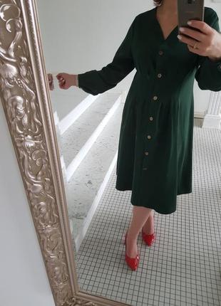 Сукня темно-зелене попереду на гудзиках по фігурі весна 20197 фото